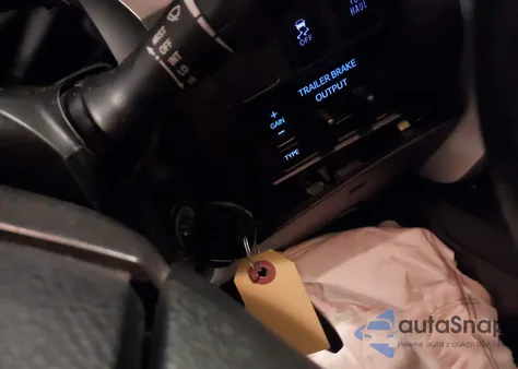 2016 Toyota Tundra Sr5 5.7L V8 z USA, uszkodzony, nr VIN 5TFRY5F1XGX208224